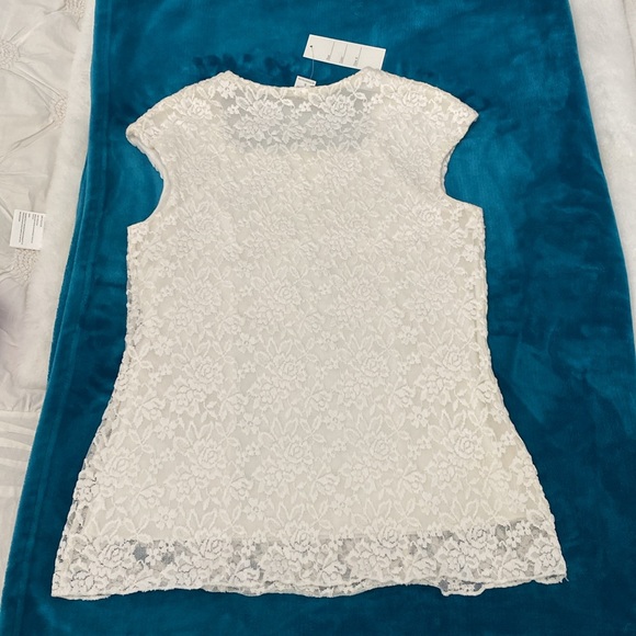NWT  Jennie & Marlis Small. Lacey sleeveless top.  Off white cream color. - Picture 2 of 8